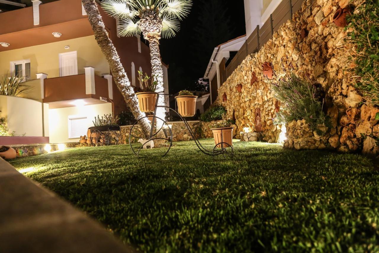 Heaven Apartments Agia Marina Exterior foto