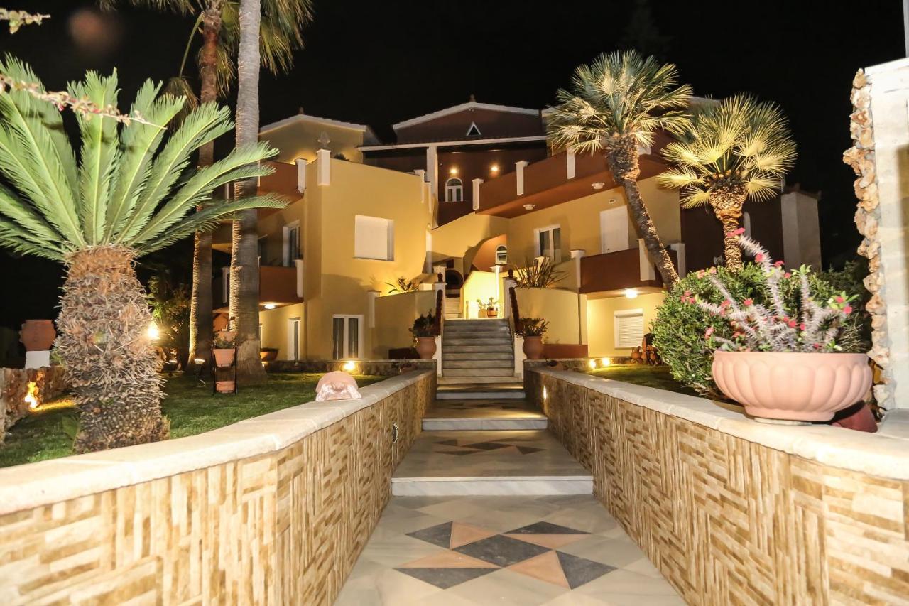 Heaven Apartments Agia Marina Exterior foto