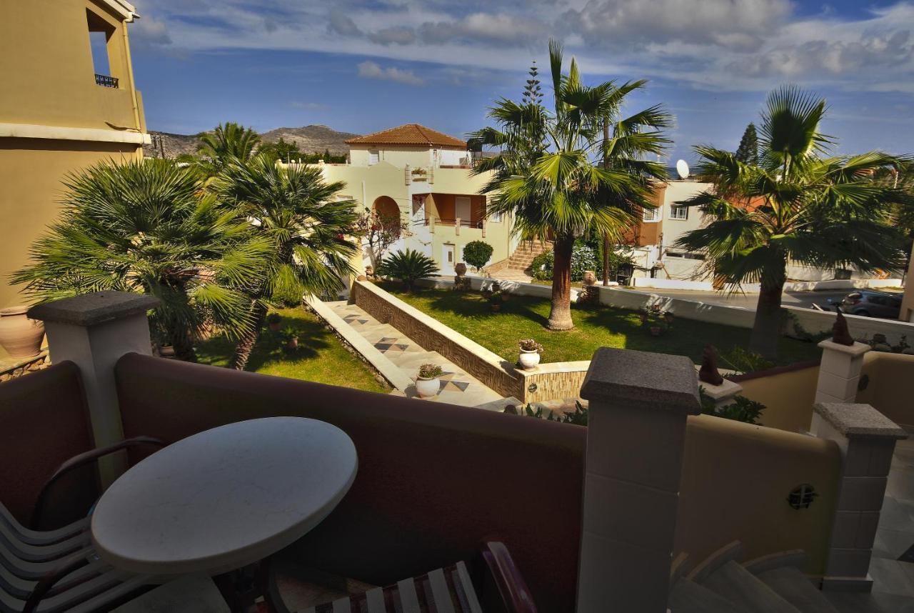 Heaven Apartments Agia Marina Exterior foto