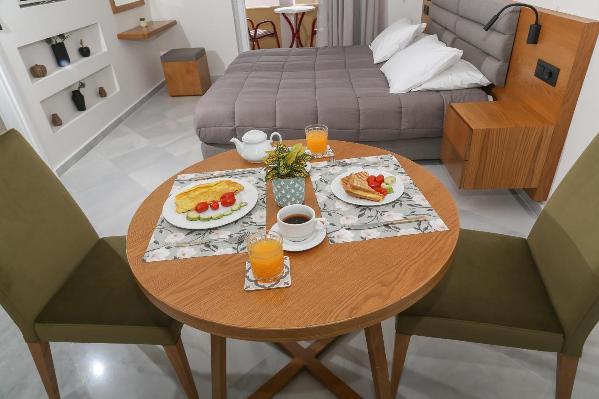 Heaven Apartments Agia Marina Exterior foto