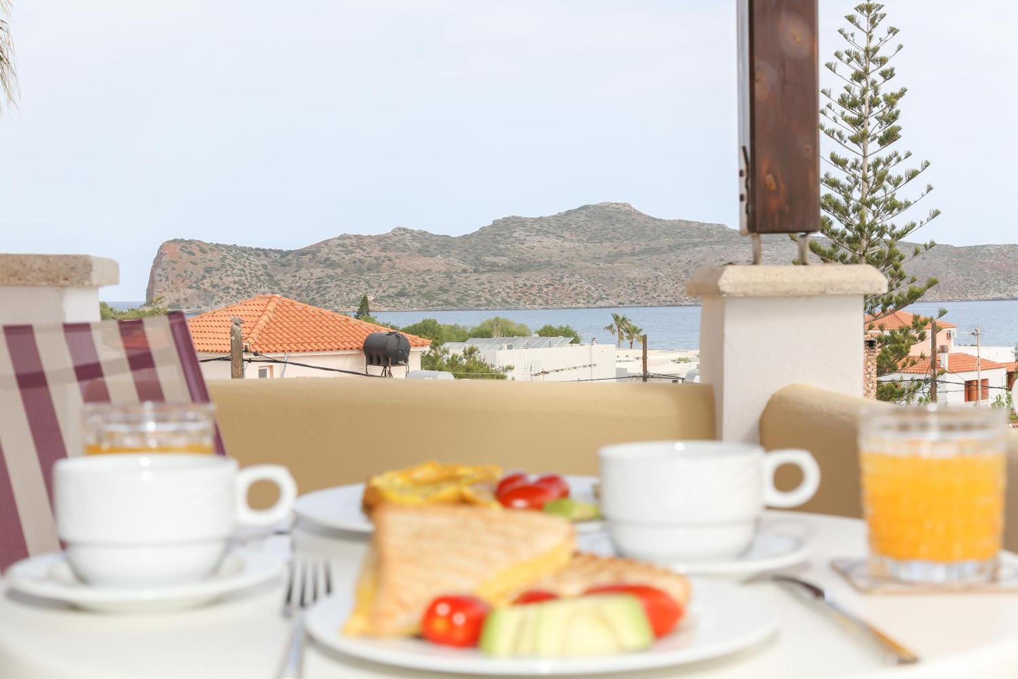 Heaven Apartments Agia Marina Exterior foto