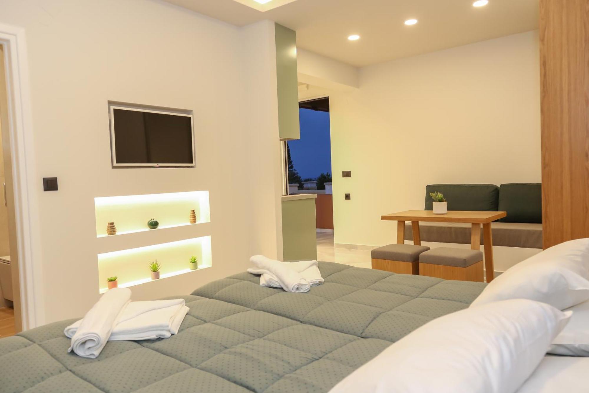 Heaven Apartments Agia Marina Exterior foto